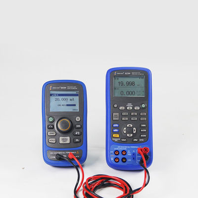 Calibrateur multifonction portable avec générateur de source de signal de processus de sortie de 610 g